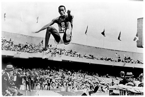 Resultado de imagen de juegos olimpicos mexico 1968 bob beamon