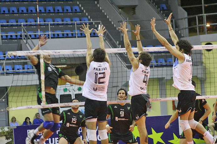 Saltos en el voleibol