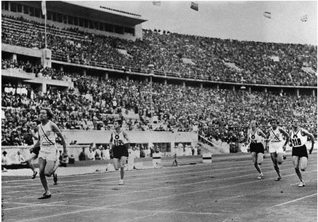 Historia de los récords mundiales de los 100 metros del atletismo damas