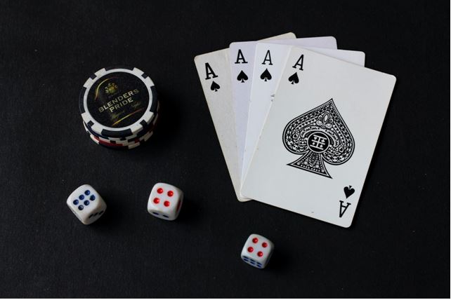 Imagen 1. La publicidad perimetral y la impresión del logotipo en una camiseta pueden ser verdaderos acicates para el propio casino en línea o la empresa de juegos de azar