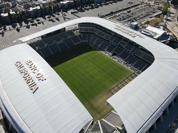 Imagen 1. El estadio Los Angeles Memorial Coliseum fue demolido en 2016 y en su lugar se construyó el Banc of California Stadium