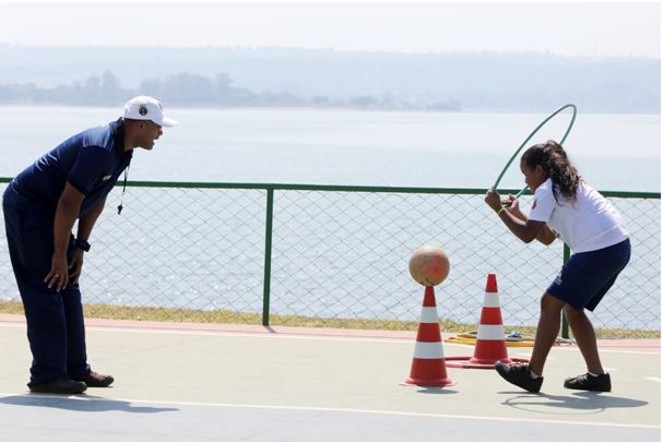 Figura 1. El programa Segundo Tempo en Brasil promueve el acceso a las actividades físicas y deportes en contextos socialmente vulnerables