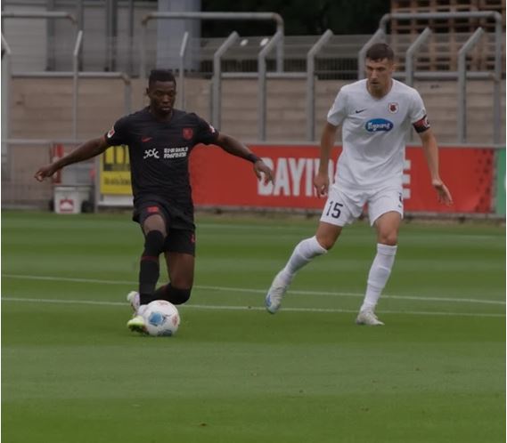 Figura 1. Kofane es un delantero es rápido capaz de superar a la mayoría de los defensores