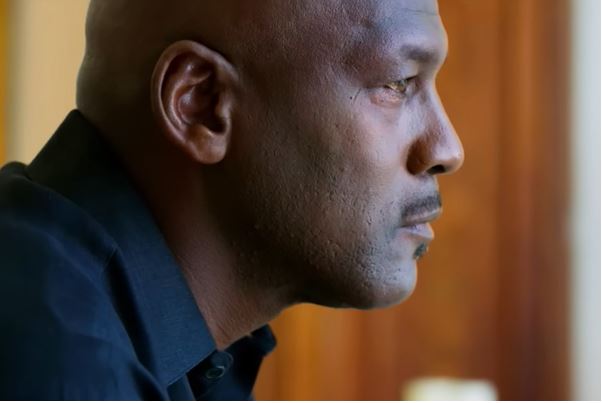 Figura 1. Michael Jordan protagoniza la serie sobre la obtención de su sexto anillo