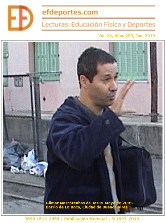 Gilmar Mascarenhas de Jesus en el Barrio de La Boca, mayo de 2005